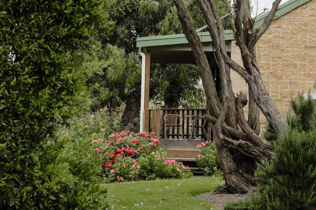 Daysy Hill Country Cottages Port Campbell Exterior photo